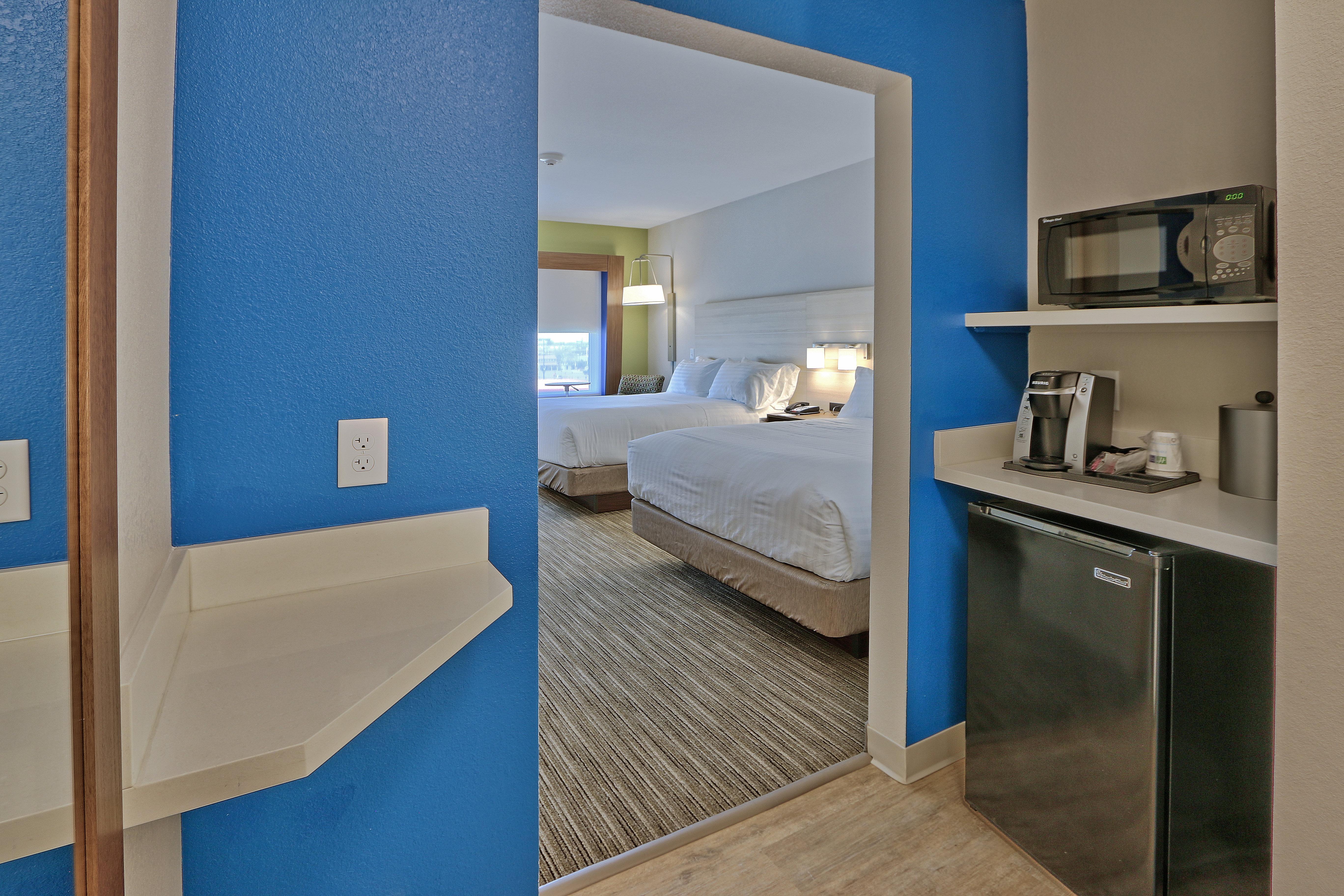 Holiday Inn Express & Suites - Roswell By Ihg Exterior foto