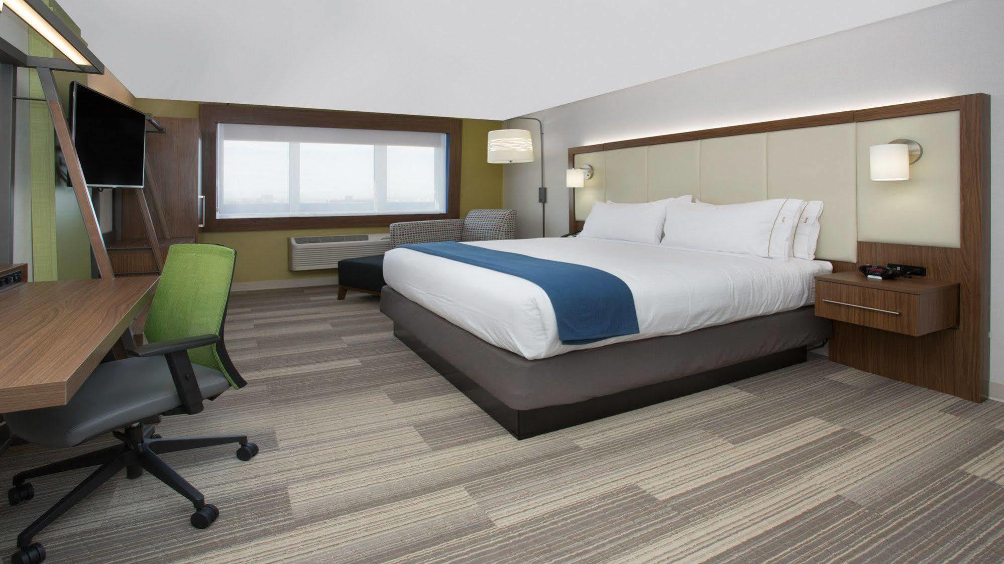 Holiday Inn Express & Suites - Roswell By Ihg Exterior foto